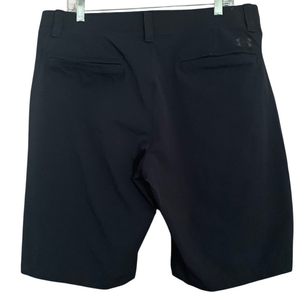 Under Armour Men's Black Golf Flat Front Performance Shorts Sz 38 - Picture 2 of 9